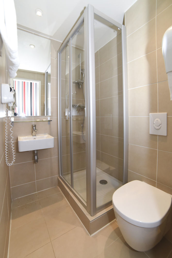 פריז Sully Hotel מראה חיצוני תמונה