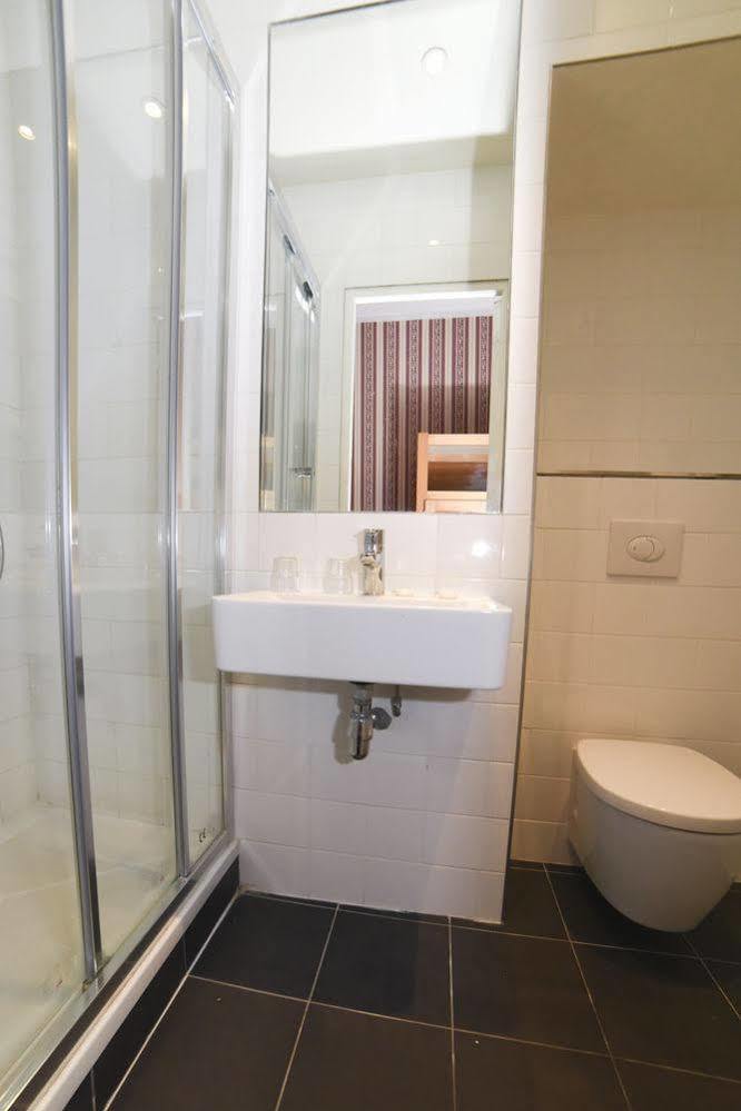 פריז Sully Hotel מראה חיצוני תמונה