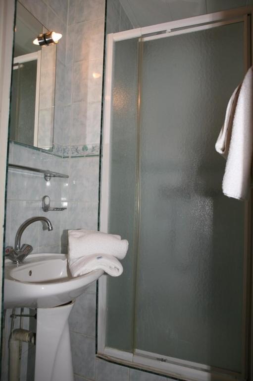 פריז Sully Hotel מראה חיצוני תמונה